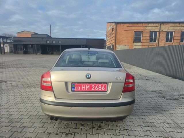 Бежевий Шкода Октавія, об'ємом двигуна 1.6 л та пробігом 212 тис. км за 5999 $, фото 11 на Automoto.ua