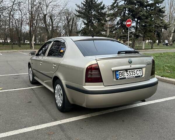 Бежевий Шкода Октавія, об'ємом двигуна 1.6 л та пробігом 200 тис. км за 6200 $, фото 6 на Automoto.ua