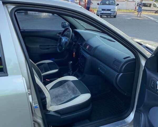 Бежевий Шкода Октавія, об'ємом двигуна 1.6 л та пробігом 188 тис. км за 5700 $, фото 13 на Automoto.ua