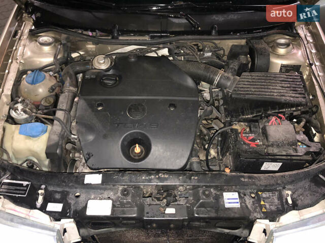 Бежевый Шкода Октавия, объемом двигателя 1.9 л и пробегом 593 тыс. км за 4800 $, фото 11 на Automoto.ua