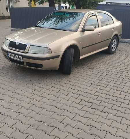 Бежевый Шкода Октавия, объемом двигателя 1.6 л и пробегом 255 тыс. км за 4000 $, фото 6 на Automoto.ua