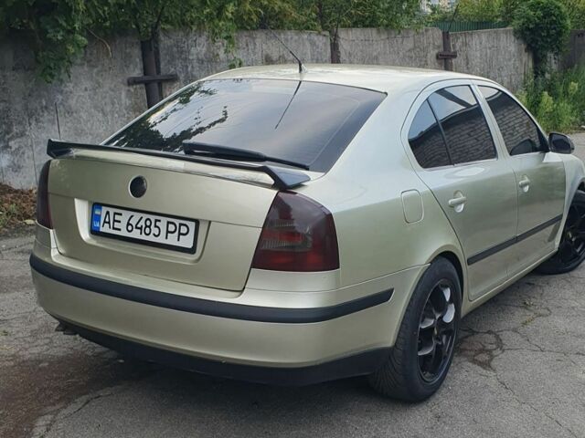 Бежевый Шкода Октавия, объемом двигателя 1.9 л и пробегом 350 тыс. км за 3500 $, фото 1 на Automoto.ua