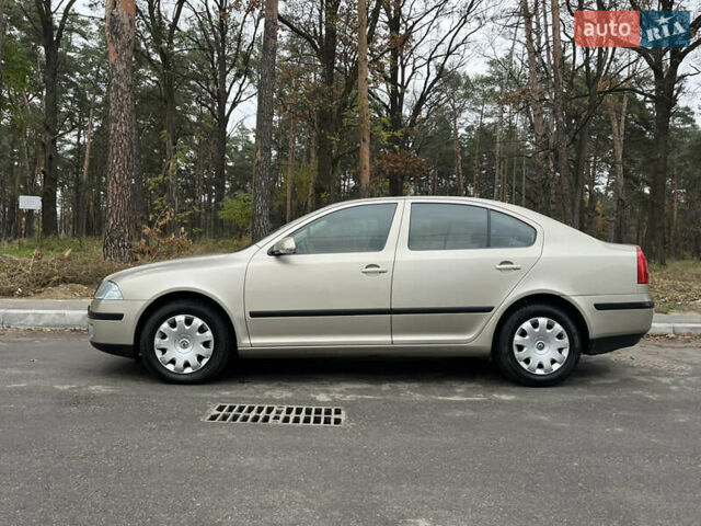 Бежевий Шкода Октавія, об'ємом двигуна 1.6 л та пробігом 193 тис. км за 5999 $, фото 2 на Automoto.ua