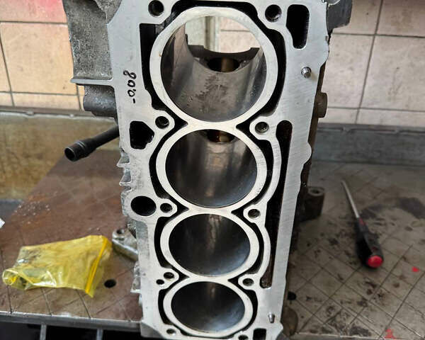 Бежевый Шкода Октавия, объемом двигателя 1.6 л и пробегом 213 тыс. км за 5500 $, фото 48 на Automoto.ua