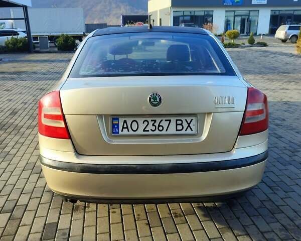 Бежевый Шкода Октавия, объемом двигателя 1.6 л и пробегом 189 тыс. км за 2999 $, фото 5 на Automoto.ua