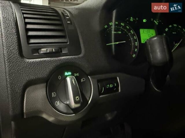 Бежевый Шкода Октавия, объемом двигателя 1.6 л и пробегом 206 тыс. км за 5200 $, фото 21 на Automoto.ua