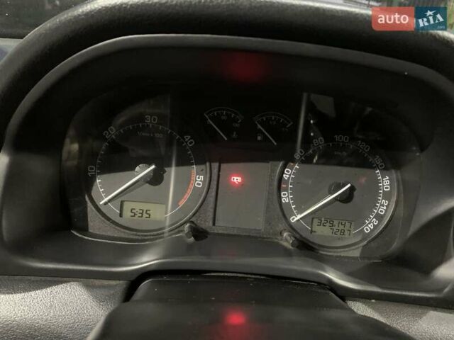 Бежевый Шкода Октавия, объемом двигателя 1.9 л и пробегом 329 тыс. км за 3500 $, фото 3 на Automoto.ua