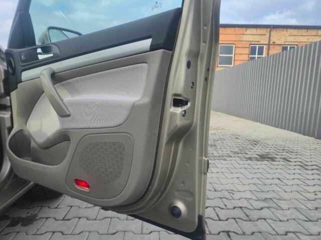 Бежевий Шкода Октавія, об'ємом двигуна 1.6 л та пробігом 212 тис. км за 5999 $, фото 21 на Automoto.ua