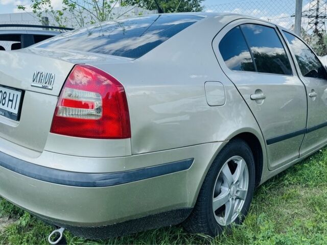 Бежевий Шкода Октавія, об'ємом двигуна 1.6 л та пробігом 300 тис. км за 1900 $, фото 2 на Automoto.ua
