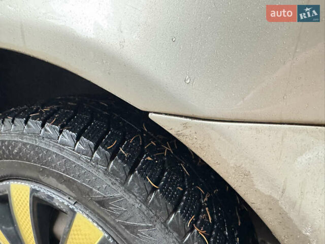 Бежевый Шкода Октавия, объемом двигателя 1.6 л и пробегом 213 тыс. км за 5500 $, фото 25 на Automoto.ua