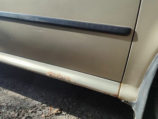 Бежевый Шкода Октавия, объемом двигателя 1.6 л и пробегом 270 тыс. км за 4500 $, фото 3 на Automoto.ua