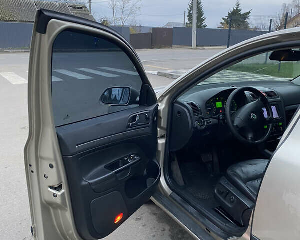 Бежевый Шкода Октавия, объемом двигателя 1.9 л и пробегом 350 тыс. км за 4999 $, фото 30 на Automoto.ua