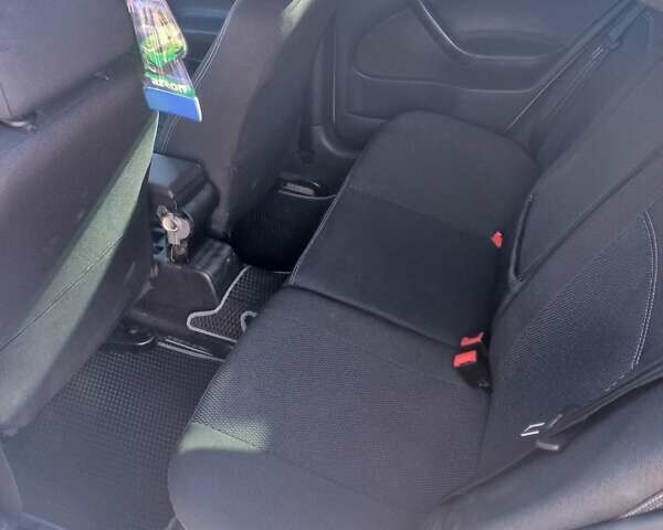 Шкода Октавия 2005 в Запорожье на Automoto.ua Бежевый Шкода Октавия, объемом двигателя 1.78 л и пробегом 234 тыс. км за 4900 $, фото 2 на Automoto.ua