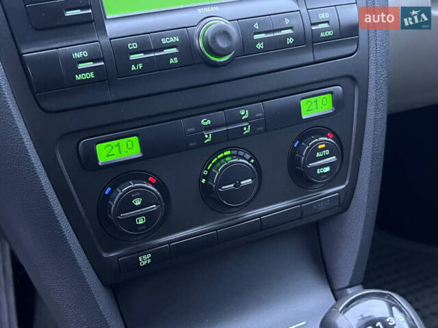 Бежевый Шкода Октавия, объемом двигателя 1.6 л и пробегом 212 тыс. км за 5490 $, фото 19 на Automoto.ua