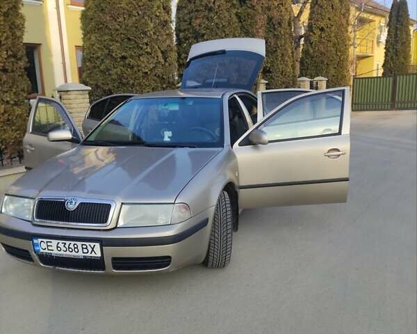 Бежевый Шкода Октавия, объемом двигателя 1.6 л и пробегом 255 тыс. км за 4000 $, фото 39 на Automoto.ua