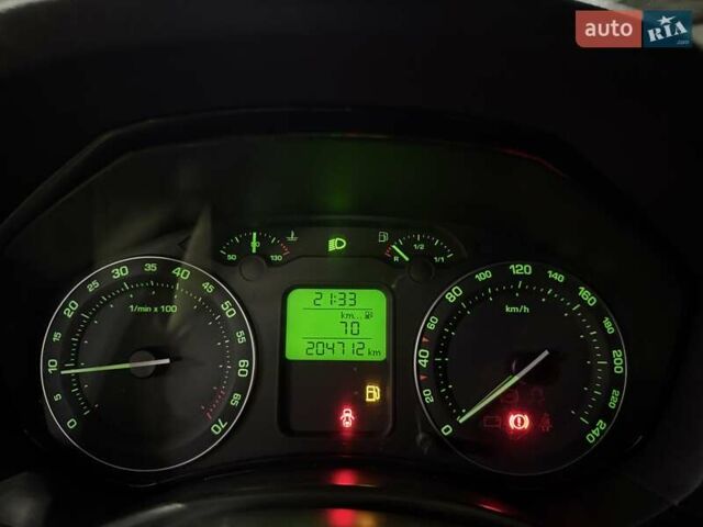 Бежевый Шкода Октавия, объемом двигателя 1.6 л и пробегом 206 тыс. км за 5200 $, фото 20 на Automoto.ua