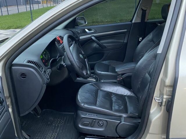 Бежевый Шкода Октавия, объемом двигателя 1.9 л и пробегом 350 тыс. км за 4999 $, фото 19 на Automoto.ua