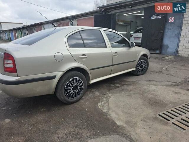 Бежевий Шкода Октавія, об'ємом двигуна 1.78 л та пробігом 320 тис. км за 3450 $, фото 2 на Automoto.ua