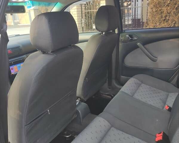 Бежевый Шкода Октавия, объемом двигателя 1.6 л и пробегом 255 тыс. км за 4000 $, фото 27 на Automoto.ua