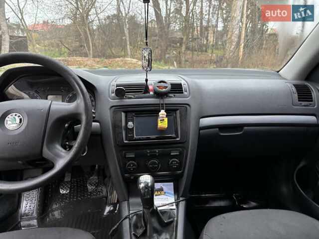Бежевий Шкода Октавія, об'ємом двигуна 1.6 л та пробігом 347 тис. км за 5200 $, фото 10 на Automoto.ua