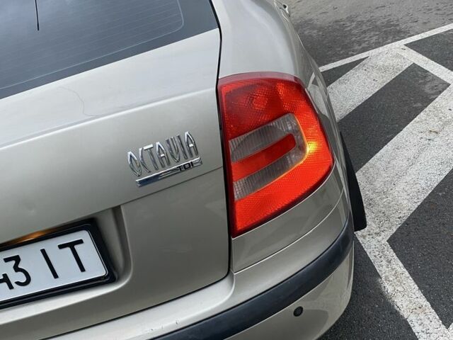 Бежевый Шкода Октавия, объемом двигателя 1.9 л и пробегом 350 тыс. км за 4999 $, фото 8 на Automoto.ua