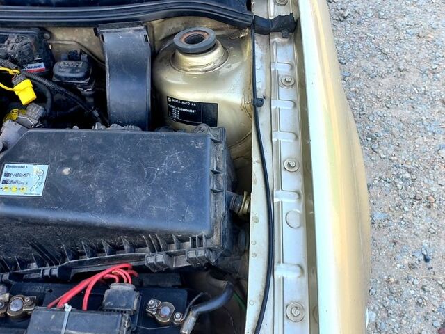 Бежевий Шкода Октавія, об'ємом двигуна 1.8 л та пробігом 234 тис. км за 4900 $, фото 4 на Automoto.ua