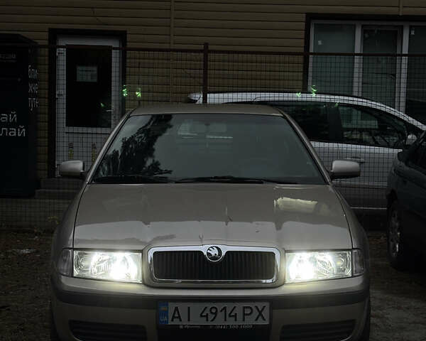 Бежевый Шкода Октавия, объемом двигателя 1.6 л и пробегом 213 тыс. км за 5500 $, фото 35 на Automoto.ua