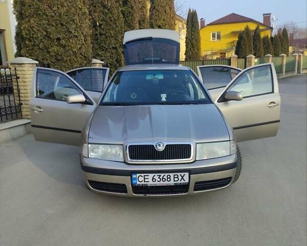 Бежевый Шкода Октавия, объемом двигателя 1.6 л и пробегом 255 тыс. км за 4000 $, фото 40 на Automoto.ua