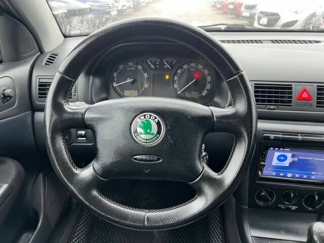 Бежевый Шкода Октавия, объемом двигателя 1.6 л и пробегом 192 тыс. км за 5650 $, фото 11 на Automoto.ua