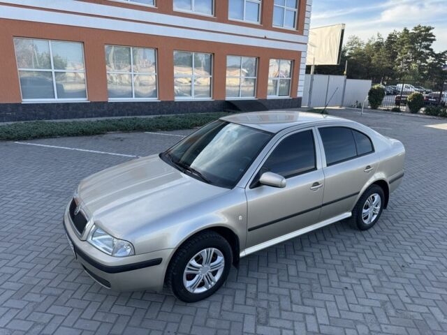 Бежевий Шкода Октавія, об'ємом двигуна 1.6 л та пробігом 257 тис. км за 4950 $, фото 3 на Automoto.ua