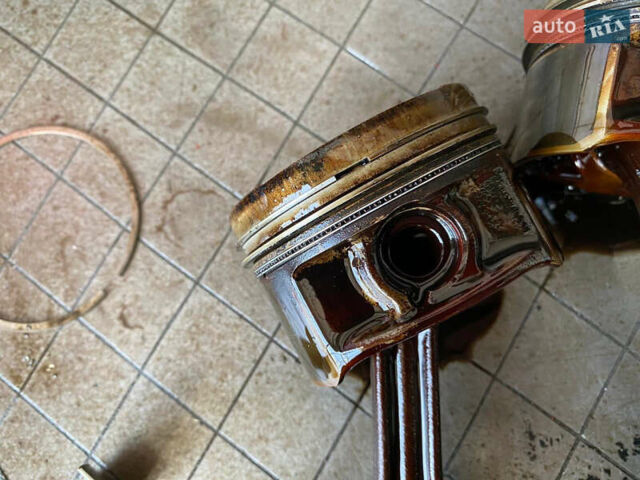 Бежевый Шкода Октавия, объемом двигателя 1.6 л и пробегом 213 тыс. км за 5500 $, фото 45 на Automoto.ua