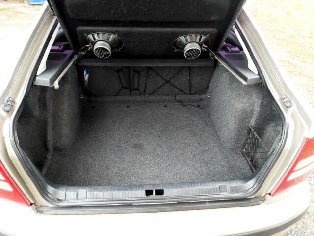 Шкода Октавія 2005 у Чугуеве на Automoto.ua Бежевий Шкода Октавія, об'ємом двигуна 1.6 л та пробігом 248 тис. км за 5750 $, фото 10 на Automoto.ua