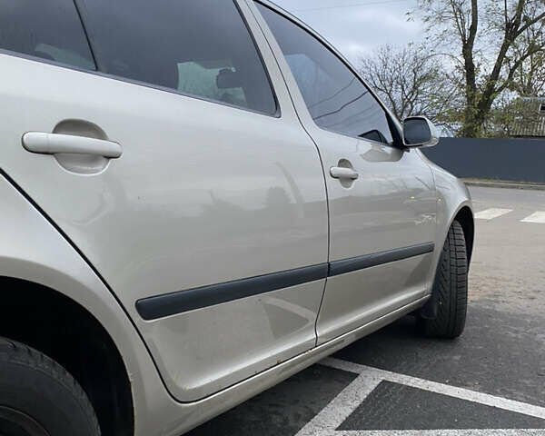 Бежевый Шкода Октавия, объемом двигателя 1.9 л и пробегом 350 тыс. км за 4999 $, фото 27 на Automoto.ua