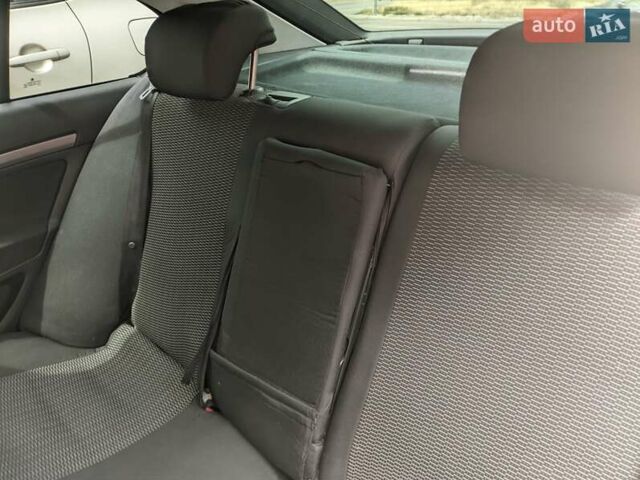 Бежевий Шкода Октавія, об'ємом двигуна 1.6 л та пробігом 310 тис. км за 4800 $, фото 5 на Automoto.ua