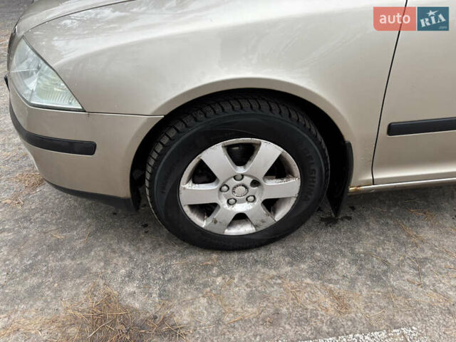 Бежевий Шкода Октавія, об'ємом двигуна 1.6 л та пробігом 347 тис. км за 5200 $, фото 3 на Automoto.ua
