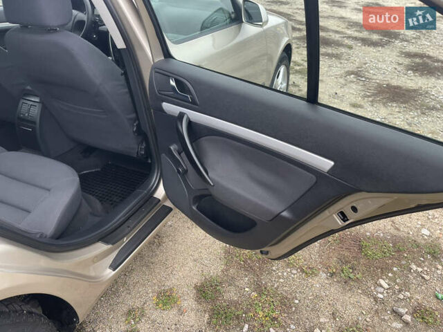 Бежевий Шкода Октавія, об'ємом двигуна 0 л та пробігом 235 тис. км за 6450 $, фото 71 на Automoto.ua