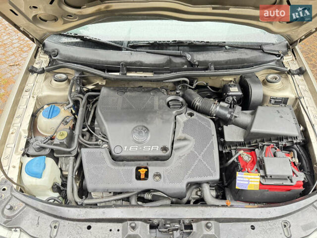 Бежевый Шкода Октавия, объемом двигателя 1.6 л и пробегом 213 тыс. км за 5500 $, фото 16 на Automoto.ua