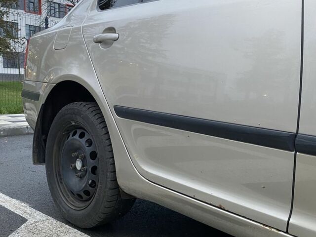 Бежевый Шкода Октавия, объемом двигателя 1.9 л и пробегом 350 тыс. км за 4999 $, фото 2 на Automoto.ua