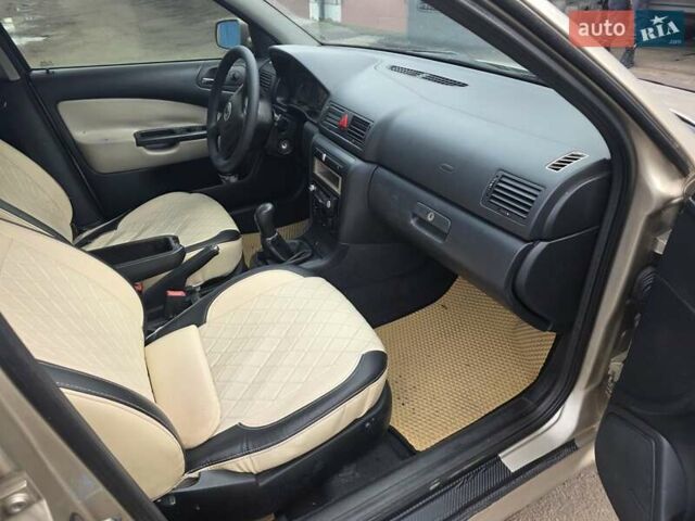 Бежевий Шкода Октавія, об'ємом двигуна 1.78 л та пробігом 320 тис. км за 3450 $, фото 8 на Automoto.ua