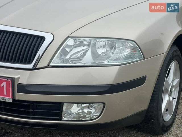 Бежевий Шкода Октавія, об'ємом двигуна 0 л та пробігом 235 тис. км за 6450 $, фото 5 на Automoto.ua