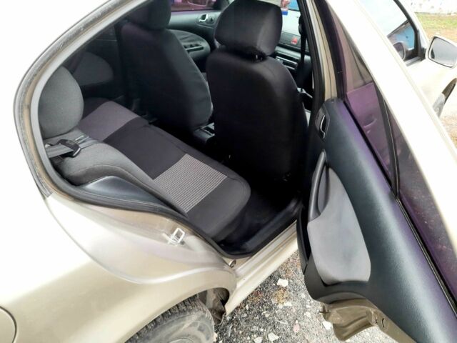 Шкода Октавія 2005 у Чугуеве на Automoto.ua Бежевий Шкода Октавія, об'ємом двигуна 1.6 л та пробігом 248 тис. км за 5750 $, фото 11 на Automoto.ua