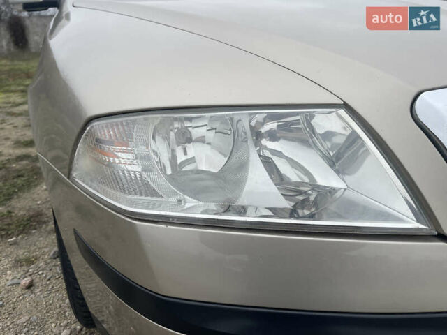 Бежевий Шкода Октавія, об'ємом двигуна 0 л та пробігом 235 тис. км за 6450 $, фото 12 на Automoto.ua