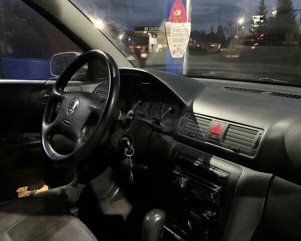 Бежевый Шкода Октавия, объемом двигателя 1.9 л и пробегом 329 тыс. км за 3500 $, фото 5 на Automoto.ua