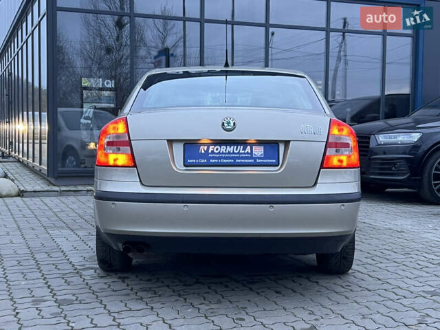 Бежевый Шкода Октавия, объемом двигателя 1.6 л и пробегом 212 тыс. км за 5490 $, фото 35 на Automoto.ua