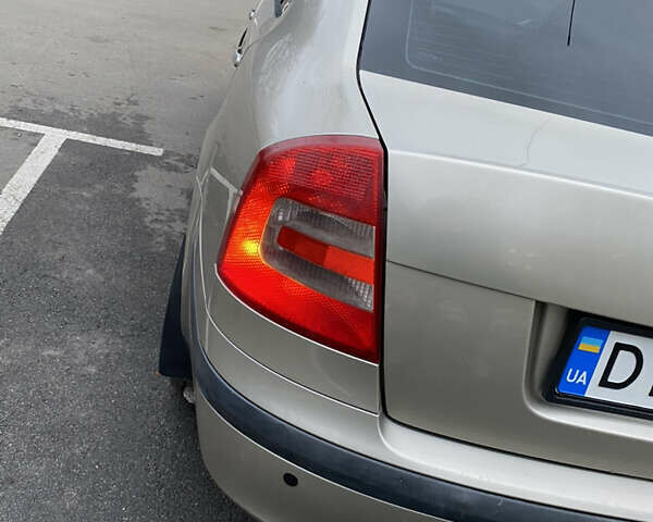 Бежевый Шкода Октавия, объемом двигателя 1.9 л и пробегом 350 тыс. км за 4999 $, фото 16 на Automoto.ua