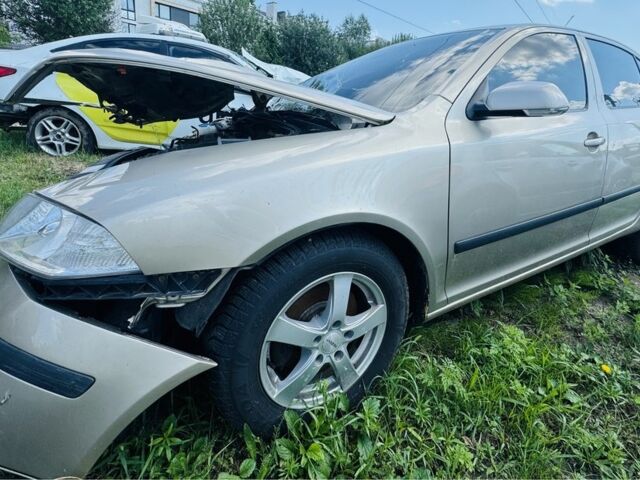 Бежевий Шкода Октавія, об'ємом двигуна 1.6 л та пробігом 300 тис. км за 1900 $, фото 4 на Automoto.ua