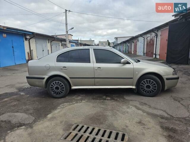 Бежевий Шкода Октавія, об'ємом двигуна 1.78 л та пробігом 320 тис. км за 3450 $, фото 1 на Automoto.ua