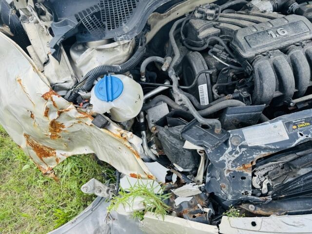 Бежевий Шкода Октавія, об'ємом двигуна 1.6 л та пробігом 300 тис. км за 1900 $, фото 10 на Automoto.ua