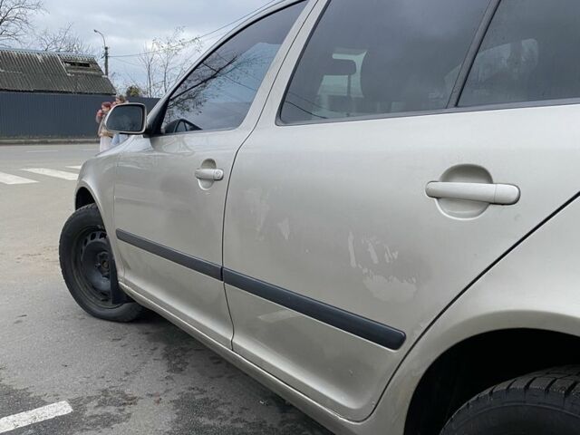 Бежевый Шкода Октавия, объемом двигателя 1.9 л и пробегом 350 тыс. км за 4999 $, фото 11 на Automoto.ua