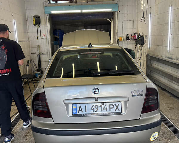 Бежевый Шкода Октавия, объемом двигателя 1.6 л и пробегом 213 тыс. км за 5500 $, фото 33 на Automoto.ua